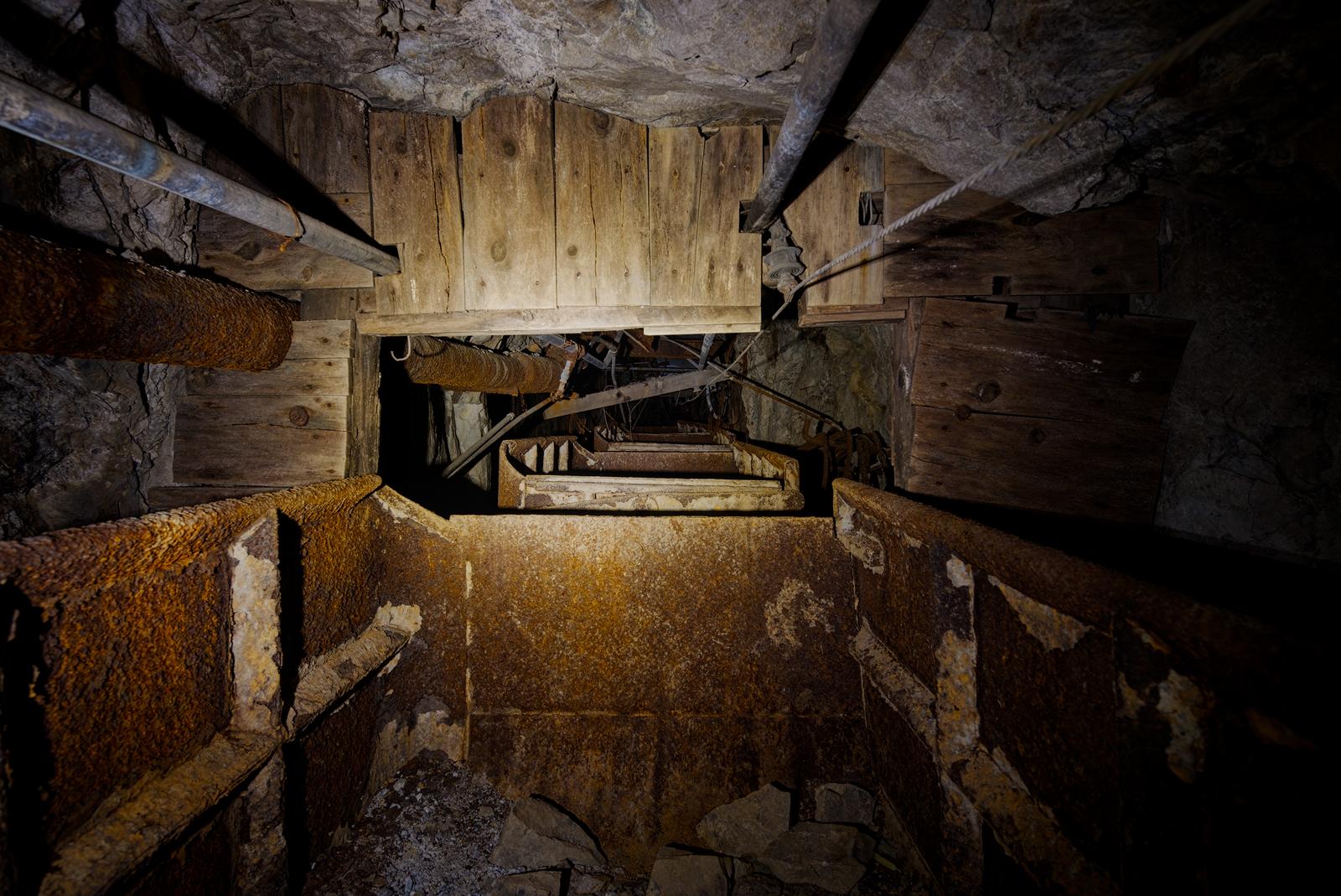 Gold Mine Air Door